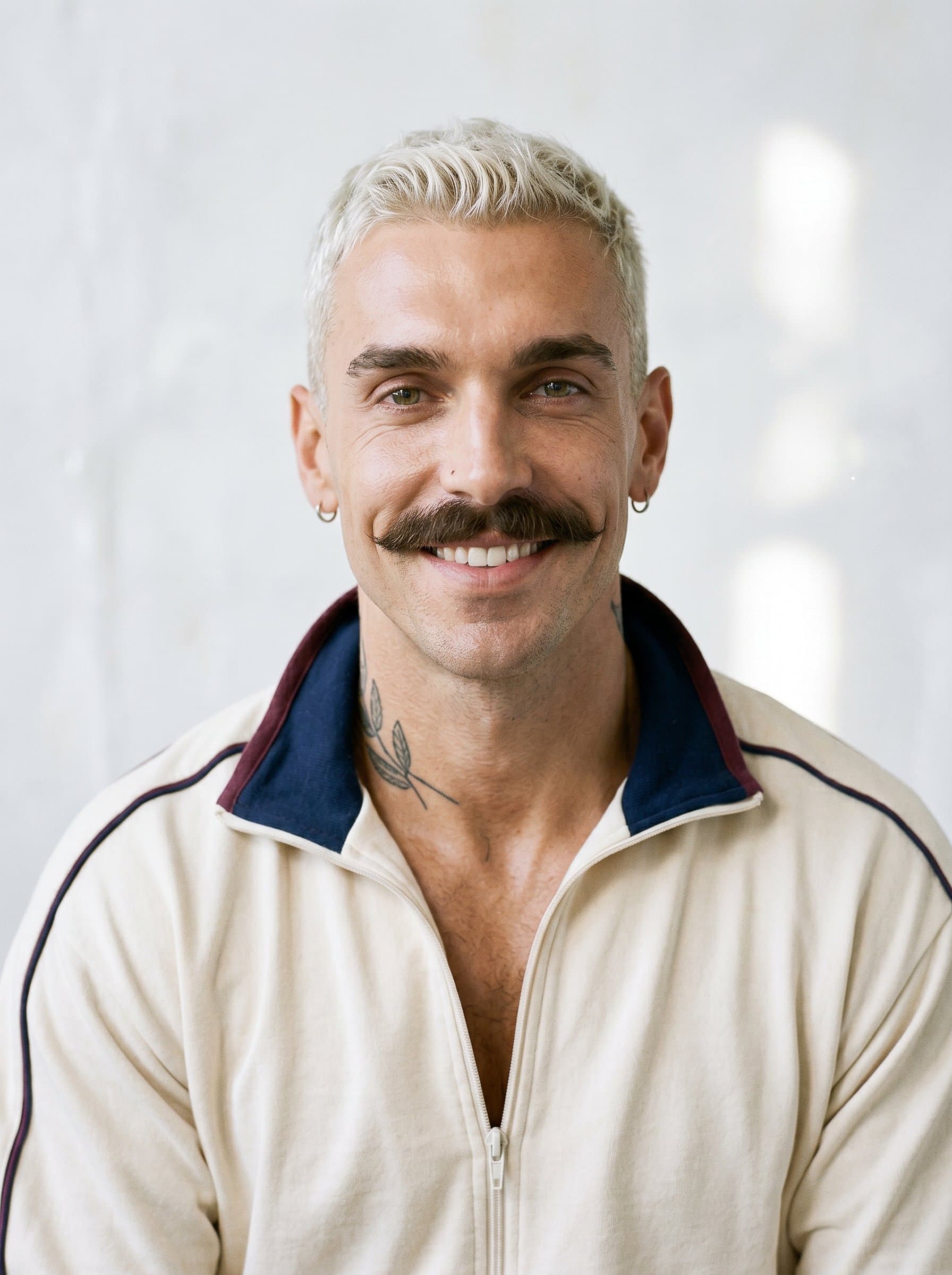 headshot for an author exuding Casual Confidence,